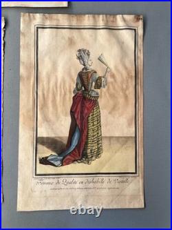 Costumes, trois gravures rehaussées d'aquarelle, fin XVIIe début XVIIIe