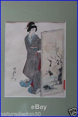 Estampe japonaise originale Chikanobu Oban tatayé Jeune femme devant un paravent