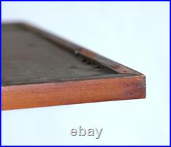 Kiyo-e estampe encadrée de Kuniyoshi. Oban tate-e représentant une courtisane