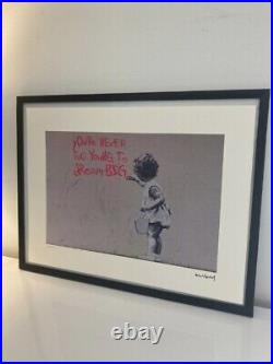Lithographie banksy avec certificat et encadrée Lithographie banksy avec certificat et encadrée