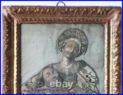 Salomé et tête de Jean-Baptiste, soie, papier, fils d'or, cadre bois doré 18ème Salomé et tête de Jean-Baptiste, soie, papier, fils d'or, cadre bois doré 18ème