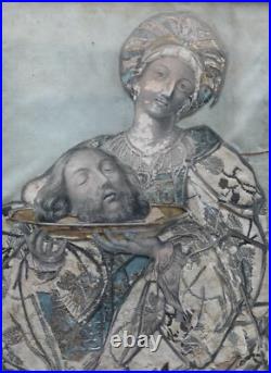 Salomé et tête de Jean-Baptiste, soie, papier, fils d'or, cadre bois doré 18ème Salomé et tête de Jean-Baptiste, soie, papier, fils d'or, cadre bois doré 18ème